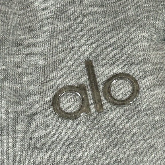 Alo Accolade Women’s Straight Leg Sweatpant - Athletic Heather Grey Size S - Picture 2 of 6